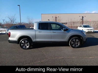 2019 Honda Ridgeline RTL-T — photo 8 view