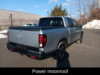 2019 Honda Ridgeline RTL-T — photo 7 view