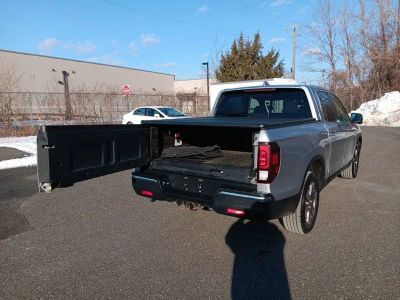 2019 Honda Ridgeline RTL-T — photo 30 view
