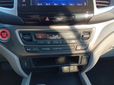 2019 Honda Ridgeline RTL-T — photo 22 view