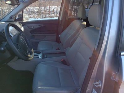 2019 Honda Ridgeline RTL-T — photo 13 view