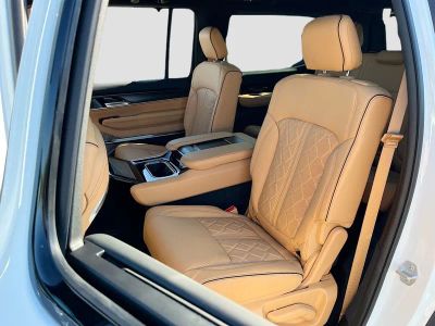 2026 Jeep Grand Wagoneer — photo 26 view