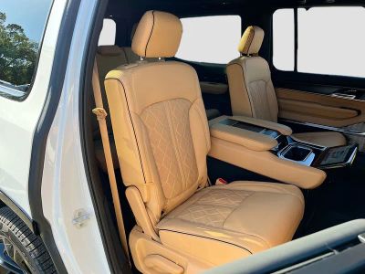 2026 Jeep Grand Wagoneer — photo 30 view