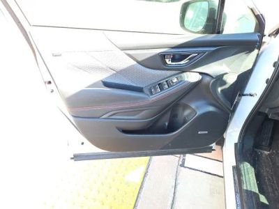 2024 Subaru Forester — photo 11 view