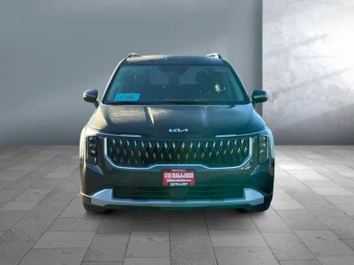 2026 Kia Carnival — side profile view