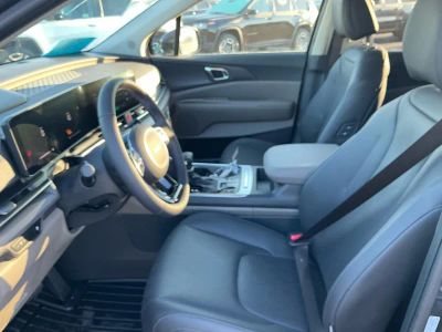 2026 Kia Carnival — photo 10 view