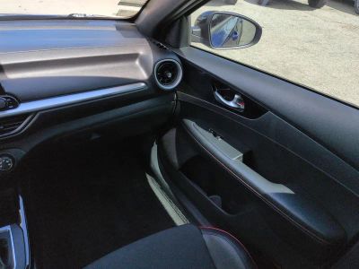 2021 Kia Forte — photo 17 view