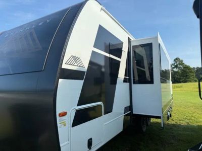 2026 Brinkley RV Model I - Photo 3