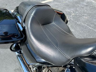 2017 Harley-Davidson Road Glide Special - Photo 6