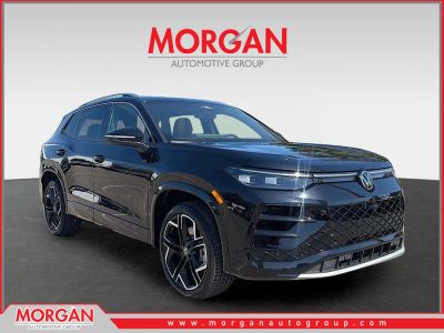 2026 Volkswagen Tiguan SEL R-Line Turbo in Black — front three-quarter view