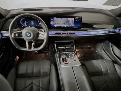 2025 BMW 7 Series — photo 27 view
