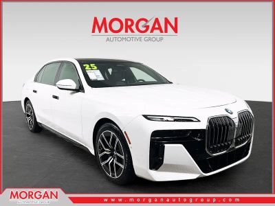 2025 BMW 7 Series 740i xDrive in White — front three-quarter view