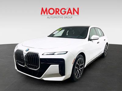 2025 BMW 7 Series — photo 7 view