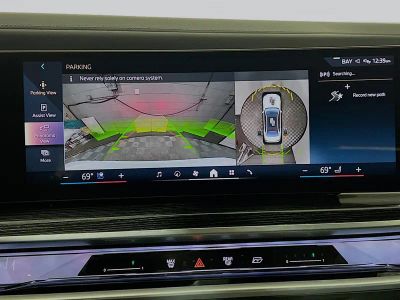 2025 BMW 7 Series — photo 25 view