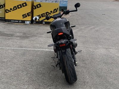 2025 Yamaha XSR900 - Photo 6