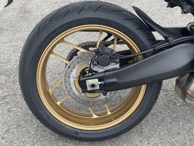 2025 Yamaha XSR900 - Photo 12