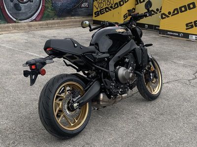 2025 Yamaha XSR900 - Photo 5