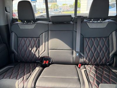 2026 Chevrolet Silverado 1500 — photo 26 view