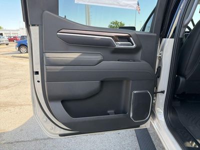 2026 Chevrolet Silverado 1500 — photo 22 view