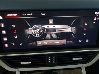 2022 Porsche Cayenne — photo 28 view