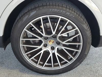 2022 Porsche Cayenne — engine compartment view
