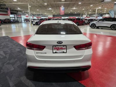2018 Kia Optima — interior view