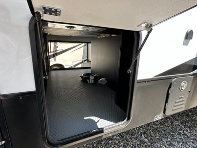 2026 Venture SportTrek Touring Edition - Photo 8