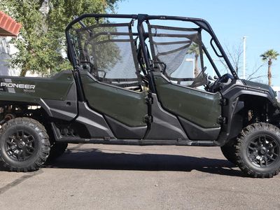 2025 Honda Pioneer 1000-6 Deluxe Crew - Photo 7