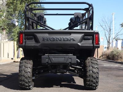 2025 Honda Pioneer 1000-6 Deluxe Crew - Photo 5