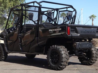 2025 Honda Pioneer 1000-6 Deluxe Crew - Photo 4