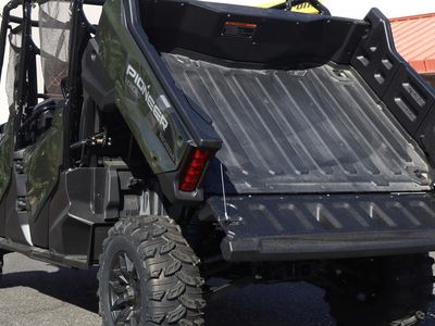 2025 Honda Pioneer 1000-6 Deluxe Crew - Photo 12