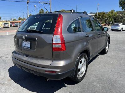 2010 Honda CR-V — interior view