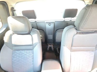 2025 Nissan Frontier - Photo 21