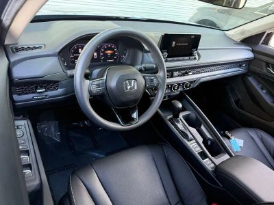 2025 Honda Accord SE - Photo 3