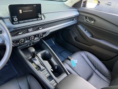 2025 Honda Accord SE - Photo 30