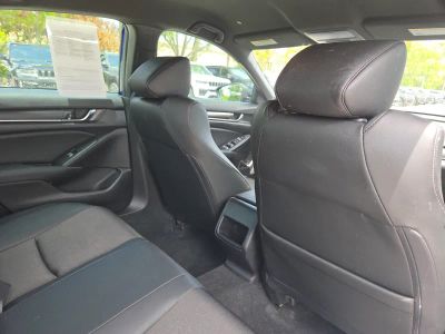 2022 Honda Accord Hybrid — photo 12 view