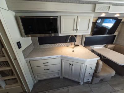 2025 Tiffin ALLEGRO — photo 11 view