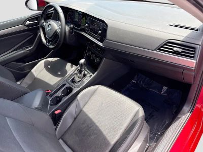 2019 Volkswagen Jetta — photo 12 view