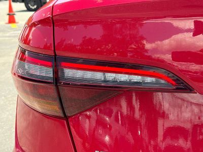 2019 Volkswagen Jetta — photo 10 view