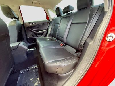 2019 Volkswagen Jetta — photo 18 view