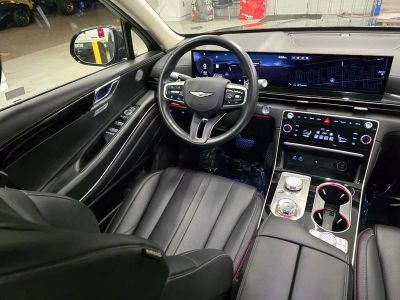 2025 Genesis GV80 — photo 35 view