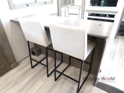 2024 Grand Design Solitude - Photo 6