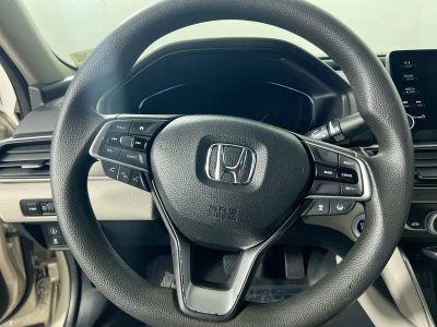 2018 Honda Accord Sedan — photo 15 view