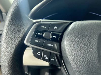 2018 Honda Accord Sedan — photo 16 view