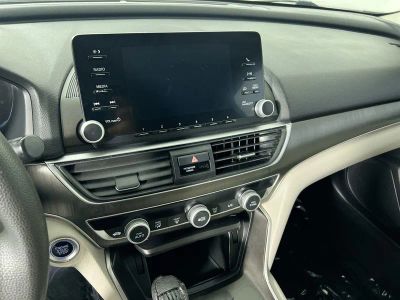 2018 Honda Accord Sedan — photo 25 view