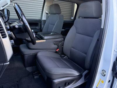 2018 Chevrolet Silverado 1500 — photo 14 view