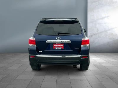 2012 Toyota Highlander — detail view