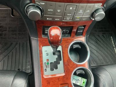 2012 Toyota Highlander — photo 12 view
