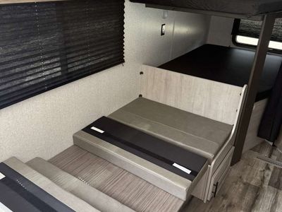 2026 Keystone Rv Zinger 252BH - Photo 9