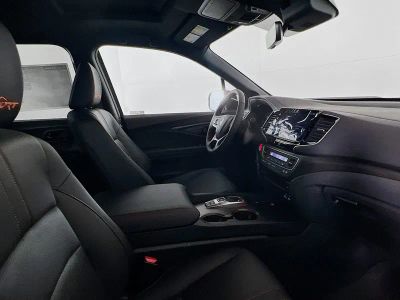 2026 Honda Ridgeline — photo 8 view
